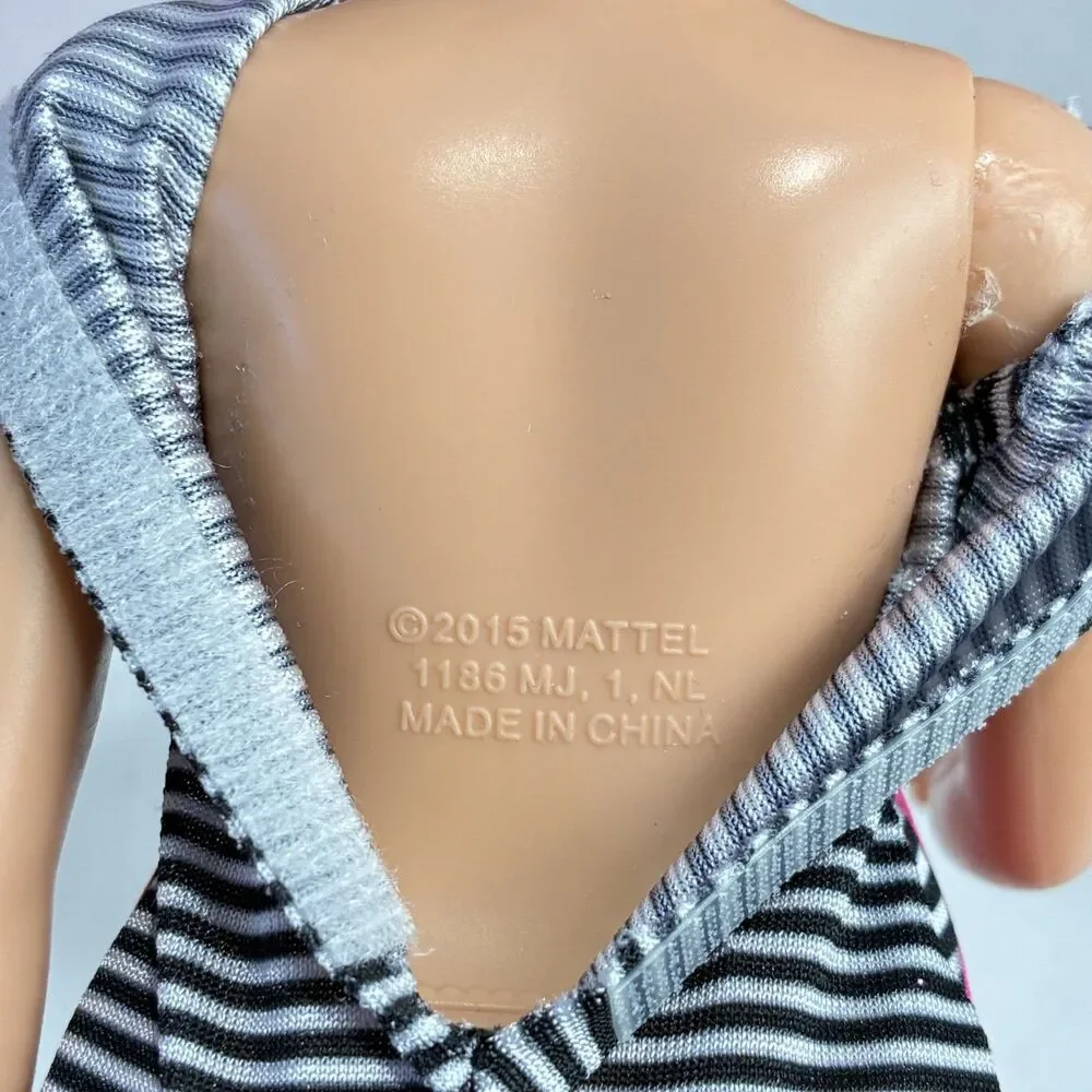 Barbie You Can Be Anything Coffee Shop Barista Doll Curvy Blonde Bun Millie Face